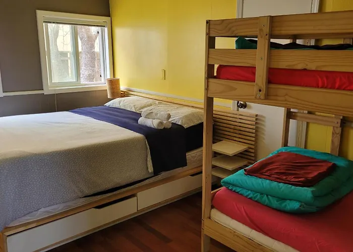 Yosemite International Hostel